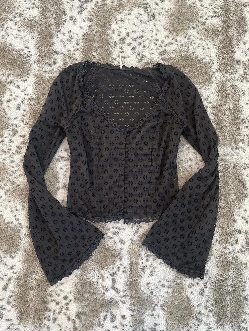 Free people eyelit bell sleeve top - Picture 2 of 4